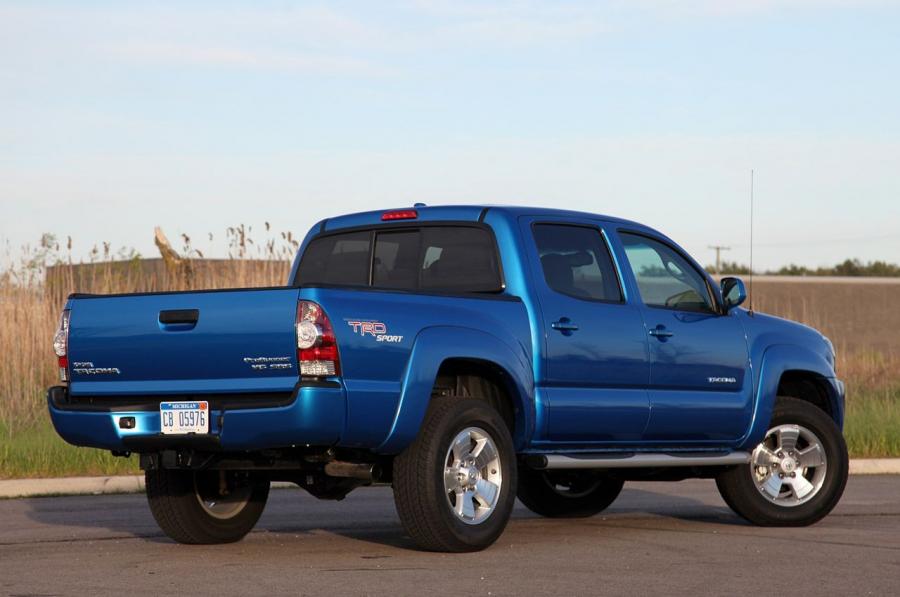 Toyota Tacoma 4x2 PreRunner 2010 года  (фото 24 из 46)